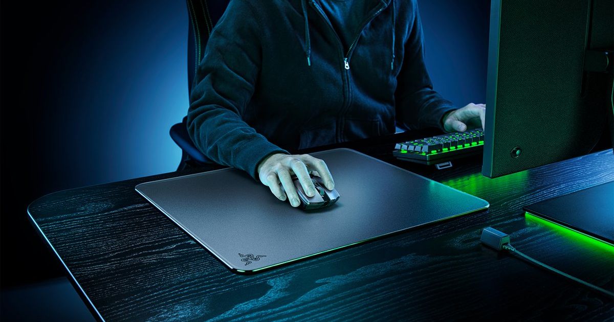 Razer představil svou první skleněnou podložku pod myš TechFeed cz