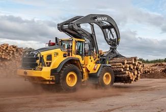 Volvo L200H High Lift.jpg