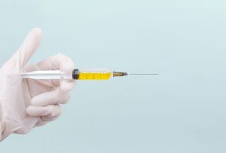 Vědci poprvé vyzkoušeli na lidech vakcínu, jejíž účinnou složku navrhla umělá inteligence