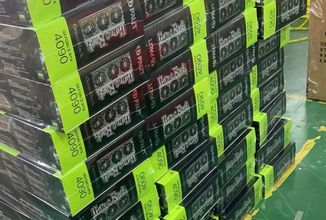 Chinese-Factories-Dismantling-Thousands-of-NVIDIA-GeForce-RTX-4090-Gaming-GPUs-Turning-Them-Into-AI-Solutions-3-819x1456.jpg
