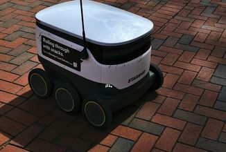 Počet doručovacích robotů má do roku 2035 vzrůst dvacetkrát, problémy ale zůstávají