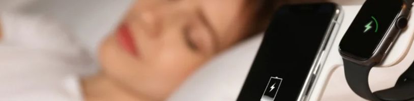 Rychlejší bezdrátové nabíjení sjednotí iPhony a Android