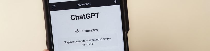 ChatGPT dorazilo v samostatné aplikaci na iPhone