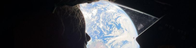 Artemis II: Posádka vstoupila do měsíční sféry vlivu a překoná rekord mise Apollo 13