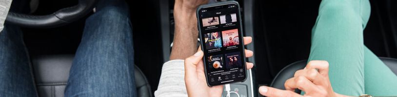Spotify bude varovat před dezinformacemi