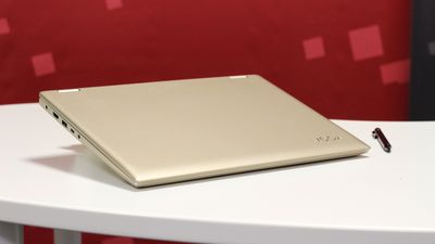 Se stylusem i stylově, pracovní Lenovo Yoga 520 je super