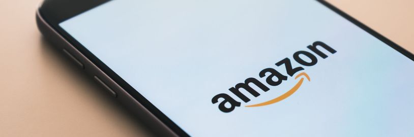 Amazon spouští AI souhrn recenzí produktů