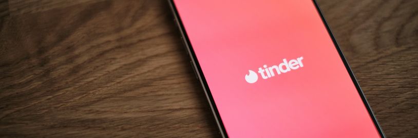 Tinder spouští rande ve čtyřech, nová funkce má přilákat zpět uživatele