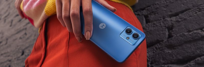 Motorola Moto G14 je levný telefon s velkou baterií a ochranou vůči vodě