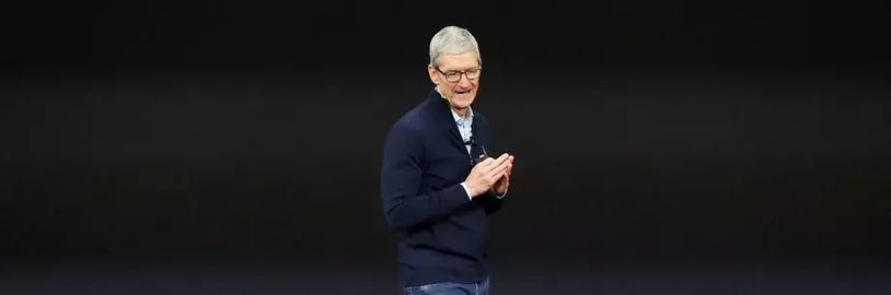 Apple pracuje na autě a AR headsetu, chce vrátit Parler na App Store