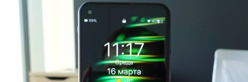 Ruský konkurent iPhonu, říkali. Prodalo se méně než 1 000 kusů